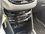 Peugeot 2008 1.6 VTi Access - Navigatie - Parkeersensoren - Climate Control - Trekhaak