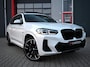 BMW X3 xDrive30e M-Sport High Executive | Pano | Laser | Head-Up | Cam | Led | Stoel & Stuurwielverwarming | Ambient Sfeerverlichting | Leder | 21'' | Keyless | Cruise | Nav | Digital Dash | Carplay / Android Auto | PDC | Active Guard | Trekhaak