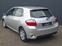 Toyota Auris 1.8 Full Hybrid Aspiration / NAVI / LAGE KM STAND