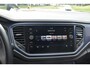Volkswagen T-Roc 1.0 TSI Style Business 100% Dealer onderhouden | Carplay Navigatie | BSM | 12 mnd BOVAG garantie | Whatsapp 06-53188999
