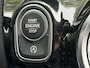 Mercedes-Benz A-klasse 180 Business Solution Luxury * AUTOMAAT * Benzine * Navigatie * Zwart Leder Interieur * Achteruitrij Camera * L.M. Velgen * Stoelverwarming * Keyless Start * KM Autopas Aanweizg * Nederlandse Automobiel * Vingerhoets; Vierde Generatie Eersteklas Service. Al meer dan 100 jaar een begrip in de Brabantse Kempen
