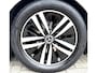 Mercedes-Benz A-klasse 180 Business Solution Luxury * AUTOMAAT * Benzine * Navigatie * Zwart Leder Interieur * Achteruitrij Camera * L.M. Velgen * Stoelverwarming * Keyless Start * KM Autopas Aanweizg * Nederlandse Automobiel * Vingerhoets; Vierde Generatie Eersteklas Service. Al meer dan 100 jaar een begrip in de Brabantse Kempen