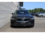 Volvo V60 2.0 B3 Momentum Advantage | Achteropkomend verkeer waarschuwing | Apple Carplay & Android Auto | Autonomous Emergency Braking | Bots herkenning en activatie | Electronic climate controle | Navigatiesysteem full map + hard disk | Rijstrooksensor met correctie