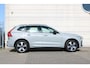 Volvo XC60 2.0 T6 Plug-in hybrid AWD Plus Dark | Achterbank verwarmd | Apple Carplay & Android Auto | Bluetooth telefoonvoorbereiding | Buitenspiegels elektrisch inklapbaar | Cruise control adaptief met Stop&Go en stuurhulp | Electronic climate controle | Elektrisch glazen panorama-dak | Rijstrooksensor met correctie