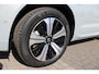 Volvo XC60 2.0 T6 Plug-in hybrid AWD Plus Dark | Achterbank verwarmd | Apple Carplay & Android Auto | Bluetooth telefoonvoorbereiding | Buitenspiegels elektrisch inklapbaar | Cruise control adaptief met Stop&Go en stuurhulp | Electronic climate controle | Elektrisch glazen panorama-dak | Rijstrooksensor met correctie