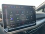 Volkswagen Golf 1.5 eHybrid 272pk DSG GTE / Panorama dak / Zwenkbare trekhaak / Black style / IQ-Led / 18'' LMV