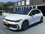 Volkswagen Golf 1.5 eHybrid 272pk DSG GTE / Panorama dak / Zwenkbare trekhaak / Black style / IQ-Led / 18'' LMV