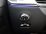 Mercedes-Benz GLC 300e 4MATIC Business Solution AMG | Advanced plus | Nightpakket | Parkeerpakket met achteruitcamera | Trekhaak | Middenconsole metaalstructuur | 19” vijfspaaks lichtmetalen AMG-velgen | URBAN GUARD Plus | Warmtewerend, donkergetint glas |
