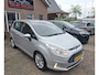 Ford B-Max 1.0 EcoBoost Titanium. Nieuwe distributieriem + groot onderhoud gehad. O.a. camera, navi, cruise, etc. Zeer nette auto.