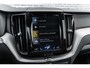 Volvo XC60 2.0 T5 AWD R-Design | Nappaleder | Stoelventilatie | Achteruitrijcamera | Parkeersensoren | Head-up Display | Eletkrisch Verstelbare Voorstoelen | Navigatie | Apple Carplay | Android Auto | Lichtmetalen Velgen 21 inch