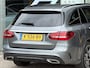 Mercedes-Benz C-klasse Estate 300 e Business Solution AMG | NAP | Panoramadak | Trekhaak afneembaar | Navigatie | 360 graden Camera | Stoelverarming |