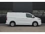Ford E-Transit Custom 320 L1H1 Limited 71 kWh 218pk - Keyless - Stoelverwarming - Camera - Carplay - Rijklaar