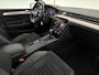 Volkswagen Passat 1.5 TSI Elegance Business R-Line | Pano | Virtual | IQ-Lights | Camera | Carplay | Cruise | Trekhaak | NAP