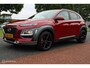Hyundai Kona 1.6 GDI HEV Fashion Sport, Rosso Color Package, Trekhaak, Donker glas + zwarte hemel, Navi, App connect, Pdc voor + achter + camera, Cruise, Clima, Dode hoek detectie