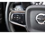 Volvo XC40 1.5 T2 Plus Dark | Achteruitrijcamera | Parkeersensoren | Harman Kardon Audio | Keyless Entry | Elektrische Achterklep | Elektrisch Verstelbare Voorstoelen | Stoelverwarming | Navigatie | Apple Carplay | Android Auto