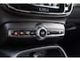 Volvo XC40 1.5 T2 Plus Dark | Achteruitrijcamera | Parkeersensoren | Harman Kardon Audio | Keyless Entry | Elektrische Achterklep | Elektrisch Verstelbare Voorstoelen | Stoelverwarming | Navigatie | Apple Carplay | Android Auto