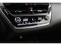 Toyota Corolla Cross Hybrid 180 Dynamic | Parkeersensoren | Trekhaak | Nieuw model | Verwarmde stoelen en stuur |