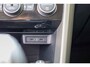 Volkswagen T-Roc 1.5 TSI 150pk Style | Parkeersensoren | Trekhaak | Stoelverwarming