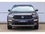 Volkswagen T-Roc 1.5 TSI 150pk Style | Parkeersensoren | Trekhaak | Stoelverwarming
