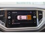 Volkswagen T-Roc 1.5 TSI 150pk Style | Parkeersensoren | Trekhaak | Stoelverwarming