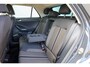 Volkswagen T-Roc 1.5 TSI 150pk Style | Parkeersensoren | Trekhaak | Stoelverwarming