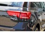 Volkswagen T-Roc 1.5 TSI 150pk Style | Parkeersensoren | Trekhaak | Stoelverwarming