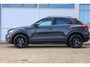 Volkswagen T-Roc 1.5 TSI 150pk Style | Parkeersensoren | Trekhaak | Stoelverwarming