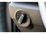 Volkswagen T-Roc 1.5 TSI 150pk Style | Parkeersensoren | Trekhaak | Stoelverwarming