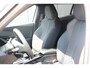 Peugeot e-2008 EV GT Avantage 54 kWh | Navi | Camera V+A | Ad. cruise | Keyless | DAB | LMV 17"|