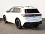 Volkswagen Tiguan R-Line Edition 1.5 eHybrid 200 kW / 272 PK SUV 6 v | Panoramadak | Trekhaak | 360 Camera | Black Style | HD Matrix | 360 Camera | Head-Up |