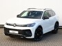 Volkswagen Tiguan R-Line Edition 1.5 eHybrid 200 kW / 272 PK SUV 6 v | Panoramadak | Trekhaak | 360 Camera | Black Style | HD Matrix | 360 Camera | Head-Up |