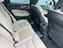 Volvo XC60 2.0 T6 Plug-in hybrid AWD Ultra Dark | Luchtvering | Trekhaak | HUD | Bowers & Wilkins | Pano | 360 camera | 22" velg! |