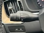 Volvo XC60 2.0 T6 Plug-in hybrid AWD Ultra Dark | Luchtvering | Trekhaak | HUD | Bowers & Wilkins | Pano | 360 camera | 22" velg! |