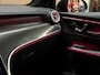Mercedes-Benz GLC 300e 4MATIC AMG Line 2023 LUCHTVERING LED LEDER