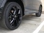 Volkswagen Tiguan R-Line Edition 1.5 eHybrid / 272 PK | Trekhaak | 360 Camera | Panorama | Head Up | Black Style | LED Matrix | Travel Assist | Stuur en Stoelverwarming | 20 inch |