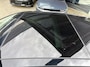 Volkswagen Golf 1.4 TSI ACT Connected Series | Navigatie | Xenon | R-line pakket | Massage Stoelen | Xenon | Schuifdak | Stoelverwarming | 18 Inch Lichtmetalen R-line Velgen