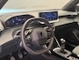 Peugeot 2008 1.2 PureTech 100 Allure Achteruitrij Camera | Parkeersensoren | LED | Leder/Stof | Climate Control | Carplay | 17" Lichtmetaal | Achteruitrij Camera | Airco (automatisch) | Apple Carplay/Android Auto|telefoonintegratie premium