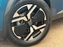 Peugeot 2008 1.2 PureTech 100 Allure Achteruitrij Camera | Parkeersensoren | LED | Leder/Stof | Climate Control | Carplay | 17" Lichtmetaal | Achteruitrij Camera | Airco (automatisch) | Apple Carplay/Android Auto|telefoonintegratie premium