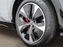 Audi Q6 Sportback e-tron S edition performance 100 kWh / 306pk · SOH 97,5% · Panoramadak · 360 Camera · Inklap. Trekhaak · Stuur- & Stoelverwarming · Elek. Voorstoelen + Geheugen & Massage · Garantie t/m 17-06-2030 of 100.000km