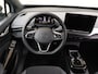 Volkswagen ID.4 Pro Limited Edition 77 kWh accu / 286 PK | Led Matrix | Trekhaak | Camera | Keyless | Stoel en Stuur verwarming |