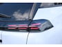 Peugeot e-2008 EV GT Avantage 54 kWh | Navi | Camera V+A | Ad. cruise | Keyless | DAB | LMV 17"|