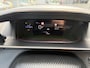 Peugeot 2008 145pk Hybrid GT (360gr Camera - Keyless Entry - LED - Parkeersensoren V+A - Adaptieve Cruise Controle - 17"incl 4S - Draadloos laden - Automatische Airco)