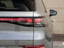 Volkswagen T-Roc R-Line First Edition 1.5 eTSI 110 kW / 150 PK SUV | Panoramadak | Matrix LED | Black Style | Elektrische Klep | Camera | Adaptive Cruise |