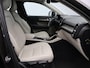 Volvo XC40 2.0 T4 190PK Inscription / Trekhaak / Lederen Bekleding / Stoelverwarming / Keyless / Parkeercamera / Park Assist V+A /