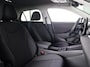 Volkswagen T-Roc 1.5 eTsi Life First Edition 115PK DSG | Beschikbaar vanaf 3-7-2026 |Verlengde garantie | 18" Lm velgen | Stoel- en stuurverwarming |