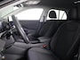 Volkswagen T-Roc 1.5 eTsi Life First Edition 115PK DSG | Beschikbaar vanaf 3-7-2026 |Verlengde garantie | 18" Lm velgen | Stoel- en stuurverwarming |