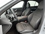 Mercedes-Benz E-klasse 300 e Business Solution AMG | Comfortpakket Plus | Winterpakket | Nightpakket | Parkeerpakket met 360°-camera | Trekhaak | 19-inch vijfdubbelspaak AMG velgen | GUARD 360° | Warmtewerend, donkergetint glas |