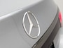 Mercedes-Benz E-klasse 300 e Business Solution AMG | Comfortpakket Plus | Winterpakket | Nightpakket | Parkeerpakket met 360°-camera | Trekhaak | 19-inch vijfdubbelspaak AMG velgen | GUARD 360° | Warmtewerend, donkergetint glas |