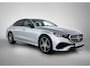 Mercedes-Benz E-klasse 300 e Business Solution AMG | Comfortpakket Plus | Winterpakket | Nightpakket | Parkeerpakket met 360°-camera | Trekhaak | 19-inch vijfdubbelspaak AMG velgen | GUARD 360° | Warmtewerend, donkergetint glas |