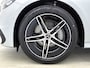 Mercedes-Benz E-klasse 300 e Business Solution AMG | Comfortpakket Plus | Winterpakket | Nightpakket | Parkeerpakket met 360°-camera | Trekhaak | 19-inch vijfdubbelspaak AMG velgen | GUARD 360° | Warmtewerend, donkergetint glas |